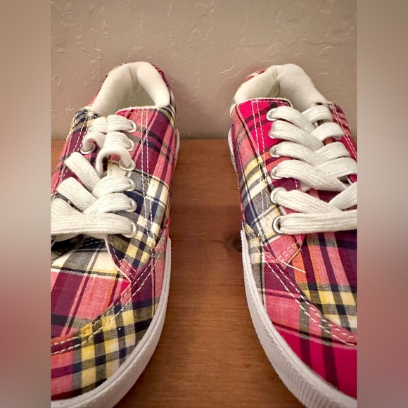 NEW Plaid U.S. Polo Assn. Tennis Shoes - Picture 13 of 15